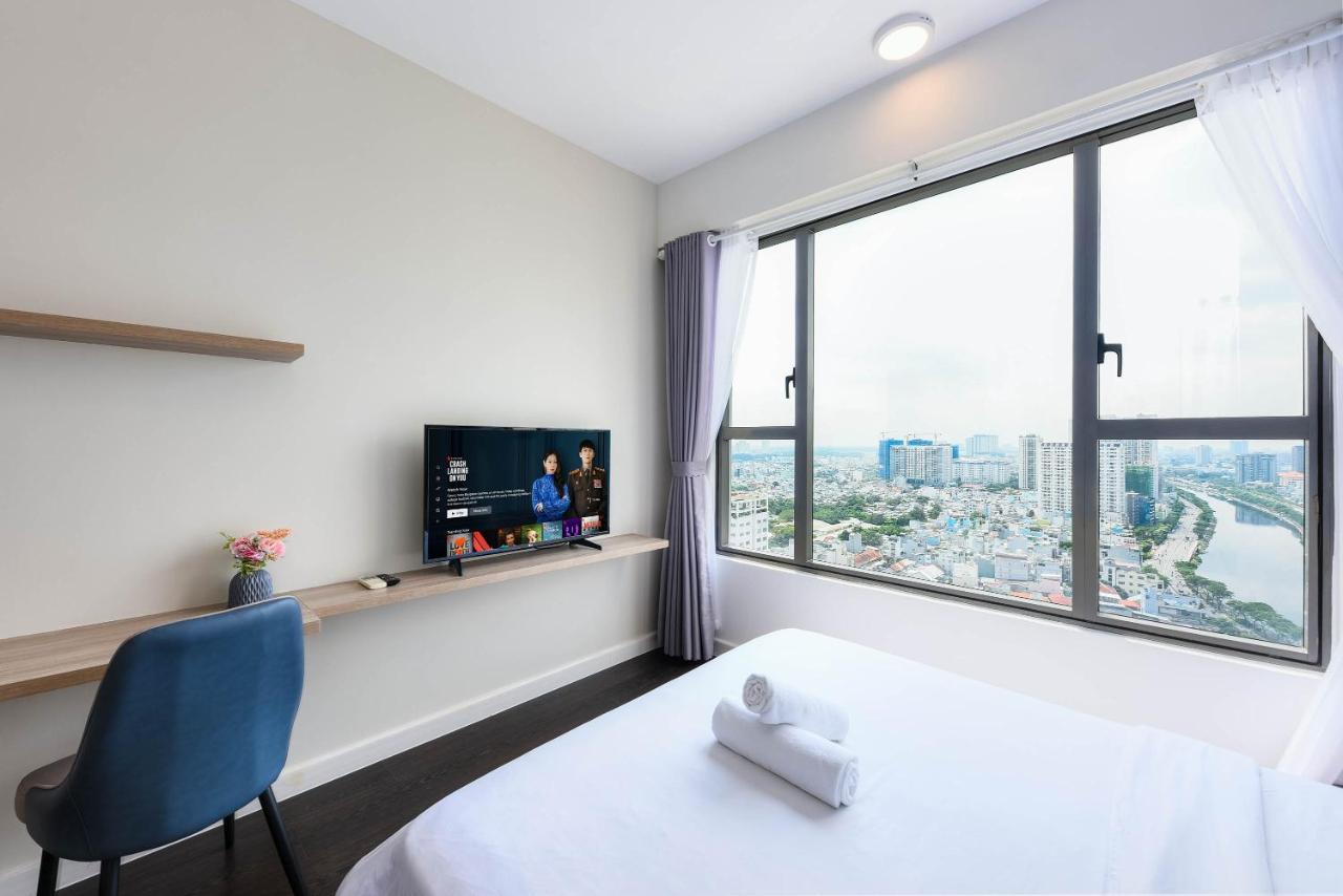 Athena Cbd Saigon Royal - Free Pool & Gym